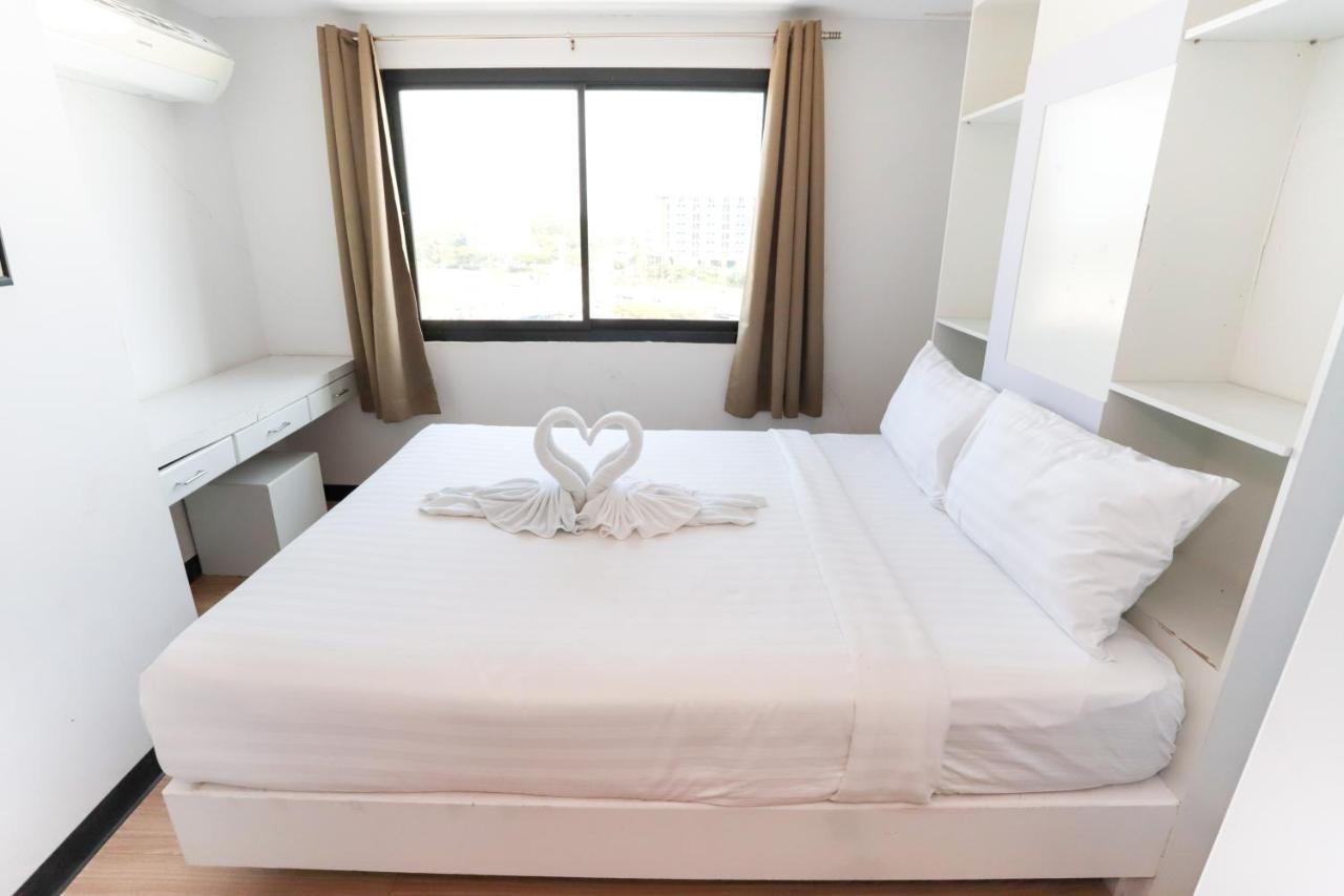 C Tower Hotel Сураттхани Экстерьер фото