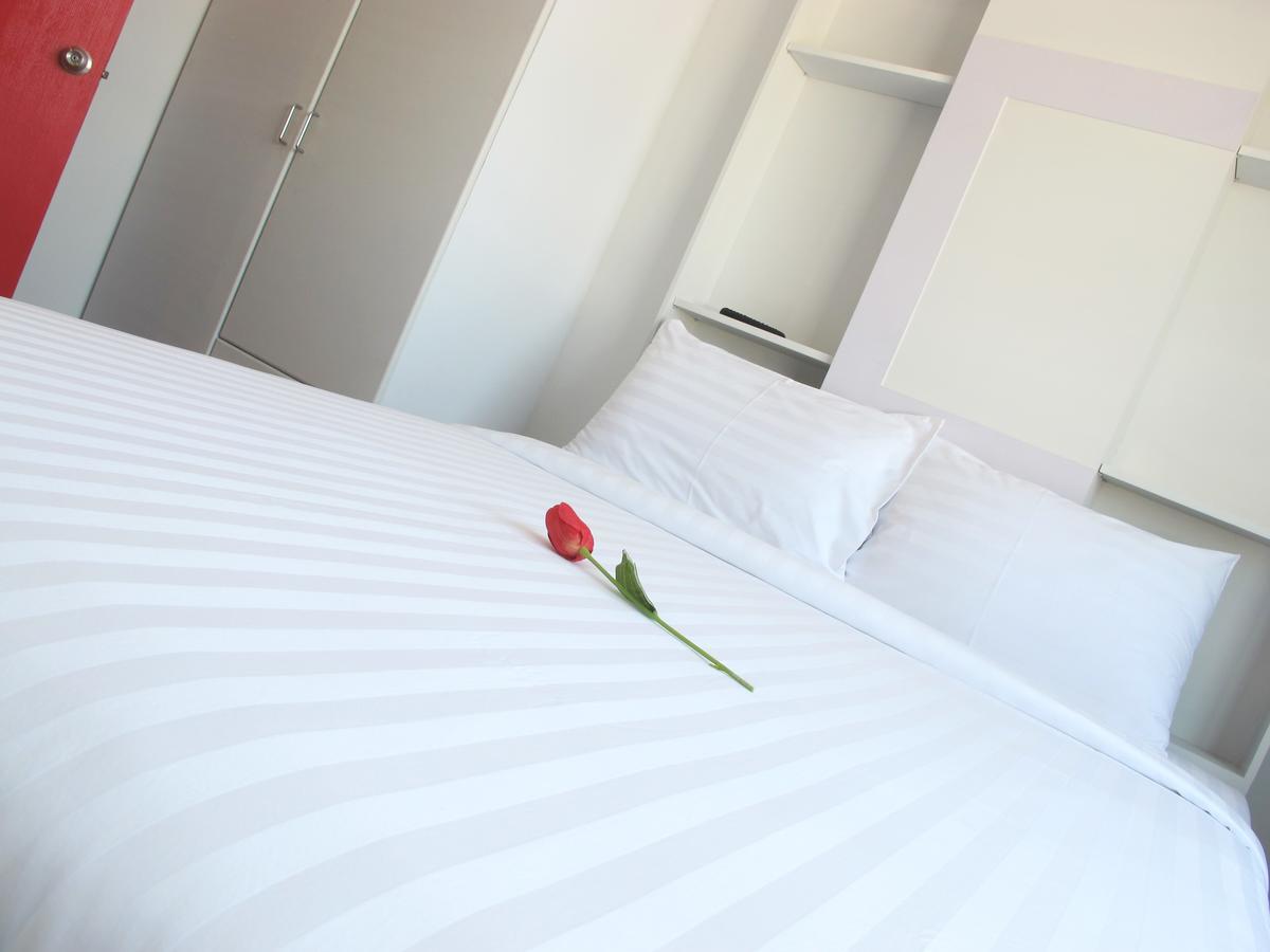 C Tower Hotel Сураттхани Экстерьер фото
