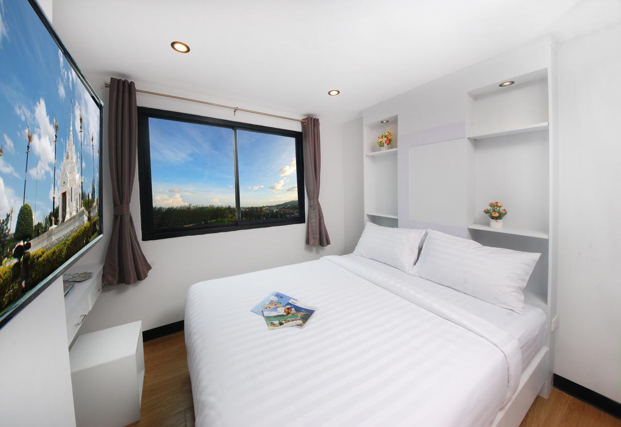 C Tower Hotel Сураттхани Номер фото